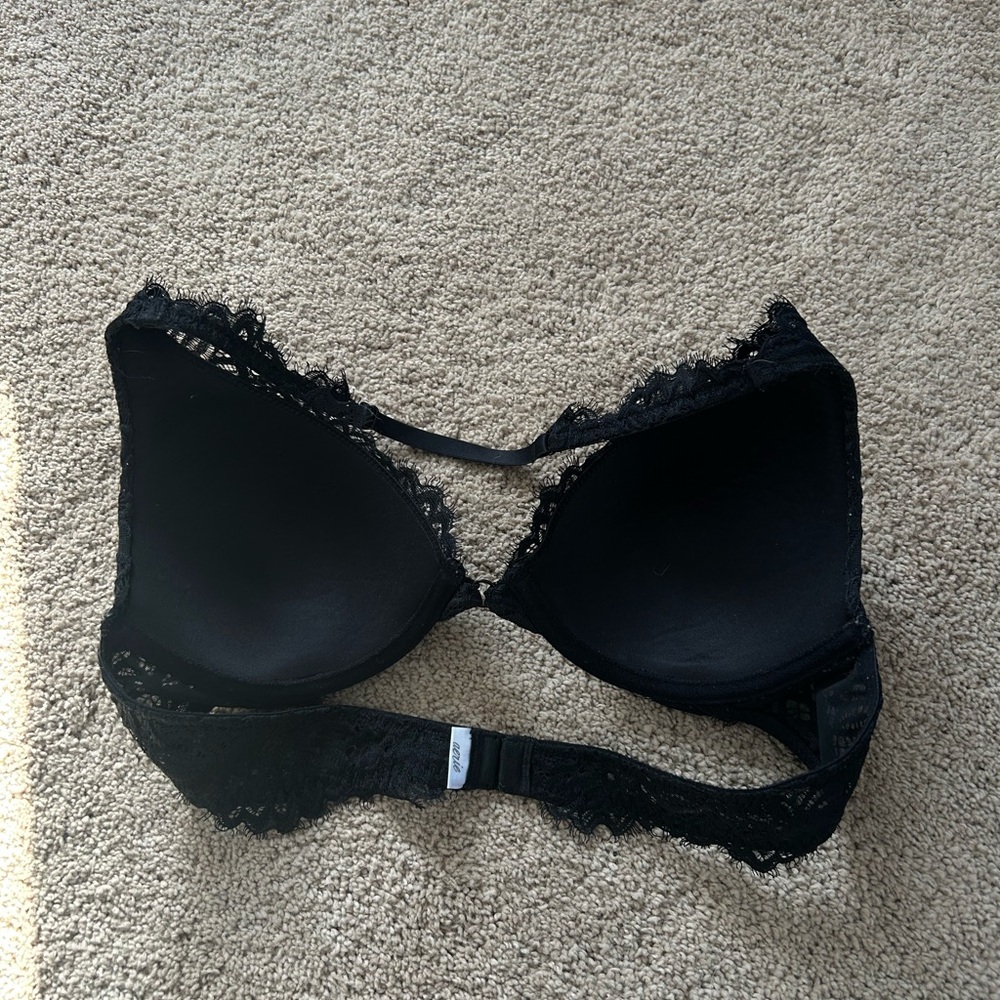 Halter Neck Lightly Lined Lace Bra - Picture 3 of 5